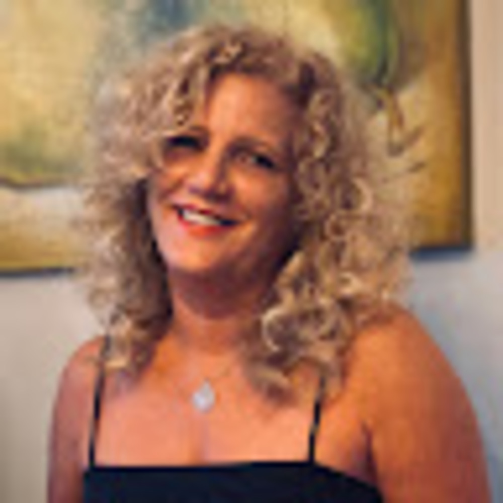 Meet your Posher, Denise